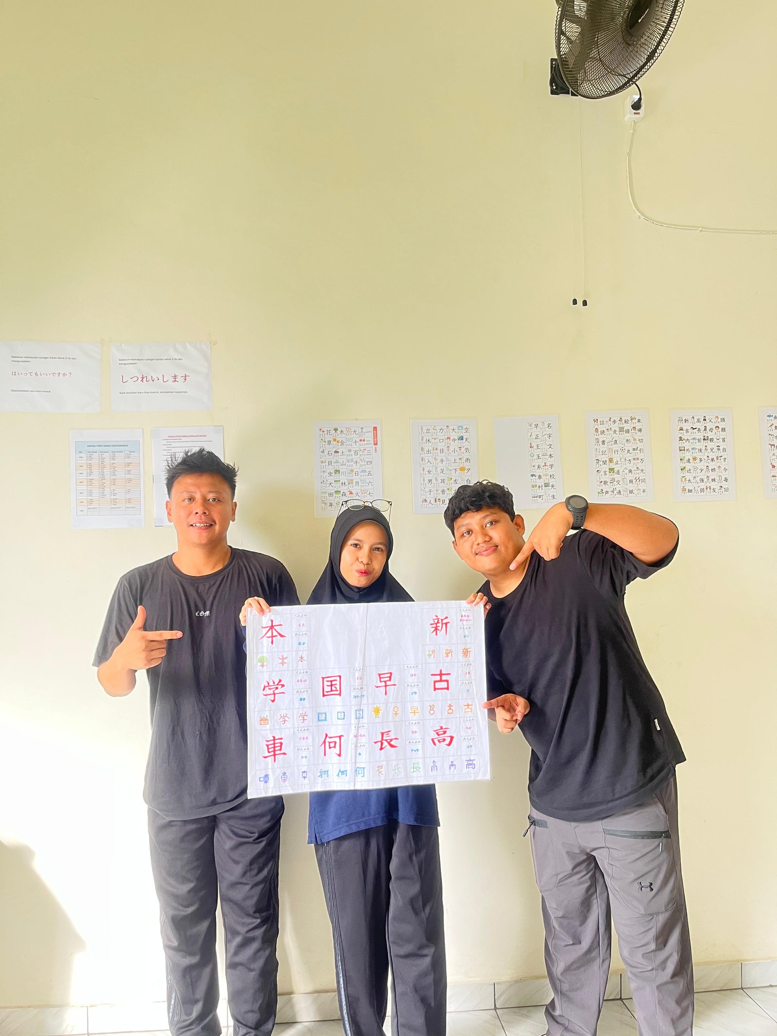 Sesi Praktek Penulisan Kanji - Program Tokutei Ginou Batch 1